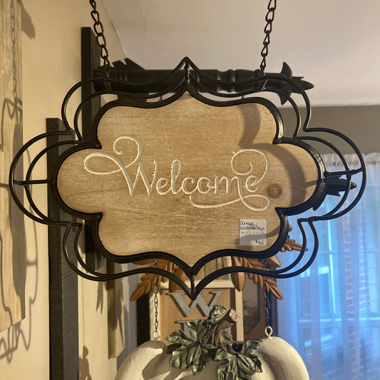 Small Hanging Welcome Sign